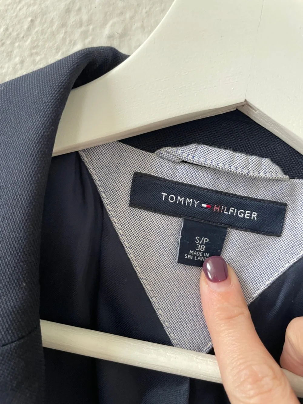 Tommy Hilfiger Men's Navy Two-Button Blazer Small